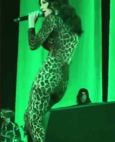 Apologies if this post is too gay, but Marina posted this body roll and I&rsquo;m so in love