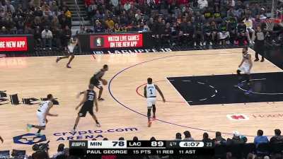 [Highlight] Rudy Gobert has a Shaqtin moment on the inbounds pass as he gives the ball right to Batum