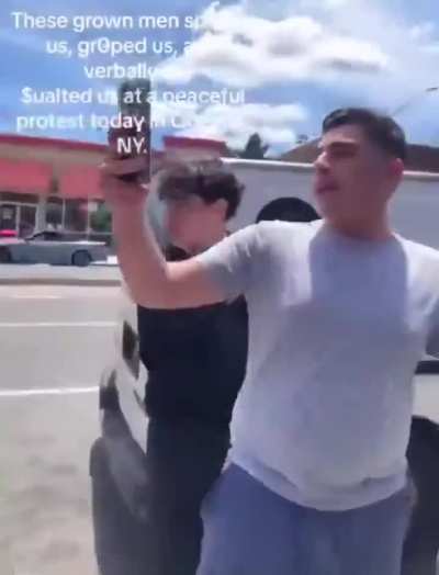 Zionists in the U.S are chasing people on the street, spitting on them and calling them racial slurs