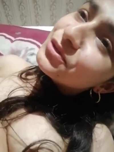 LATEST EXCLUSIVE UPDATE ❤️ 🥵Super Cute Desi Girl having Fun with her Boyfriend in Oyo Full Video with Clear Hindi Audio 🔥 🔴Saying 