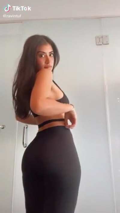 TikTokThot with a great ass
