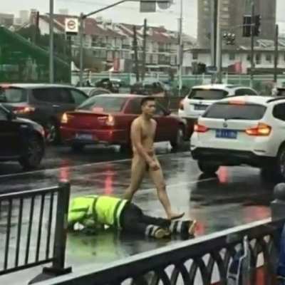 No one stands a chance against, naked man