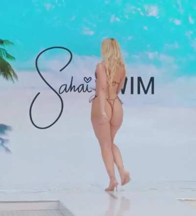 Karen Rodriguez (Sahai Swimwear Fashion Show &lsquo;24)