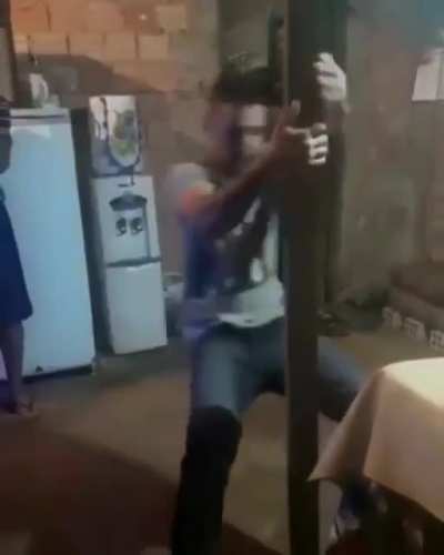 dale hasta el suelo