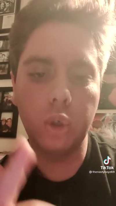 Guys, he swears he&rsquo;s not gay