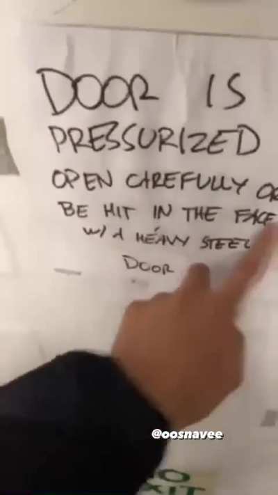 Pressurized door