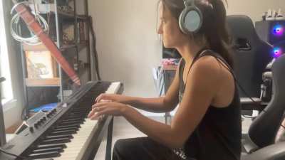 "Beethoven's 5th" piano improv, what do you think?