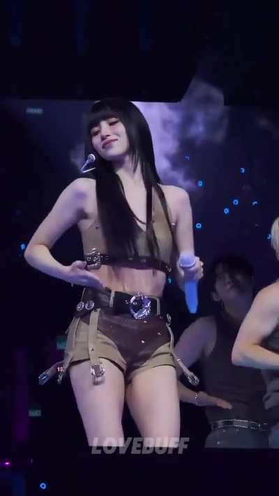 Mina performing 'The Feels' at &ldquo;THIS IS FOR&rdquo; World Tour in Macau D2 - 250928