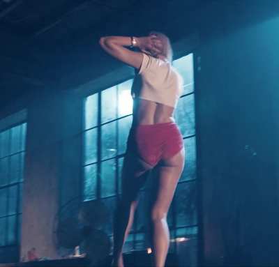 kneel down to her ass.. follow the addicts for daily dua dozes