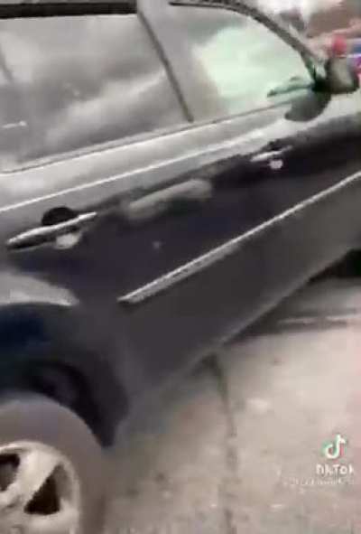 Driving away in a hurry after hitting someone&rsquo;s car