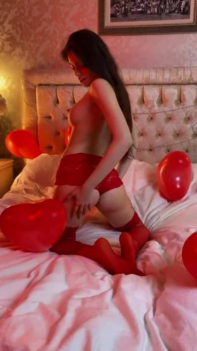 Holidays are coming and I could be your present!