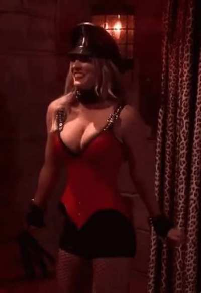 Kaley Cuoco