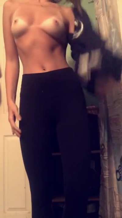 Petite PSU Babe
