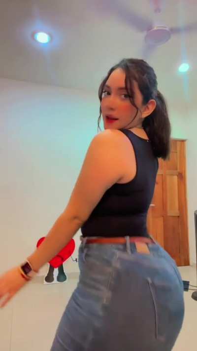 Recopilaci&oacute;n de ese culo jugoso 🤤❤️&zwj;🔥 pt. 2