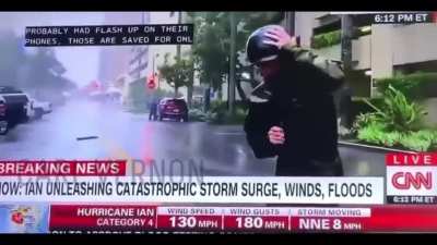 Native Floridian strolls to his car and gets off to work, with no dramas.
