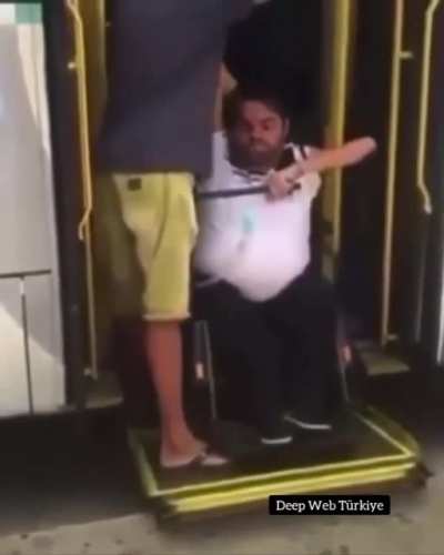 Tutsanıza lan adamı