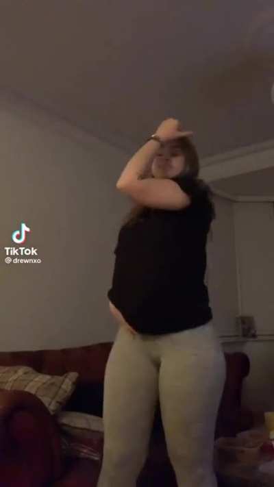 Should be illegal for a Teen to have thighs this large