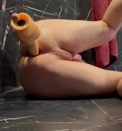 My first ever GIF. Does it satisfy?