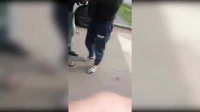 Таксист отбил свои деньги у пассажиров
