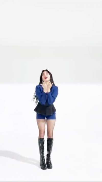 Jihyo Kura Kura Dance solo