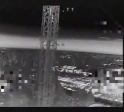 RU POV: FPV Drone finds Ukrainian soldier climbing a tower.