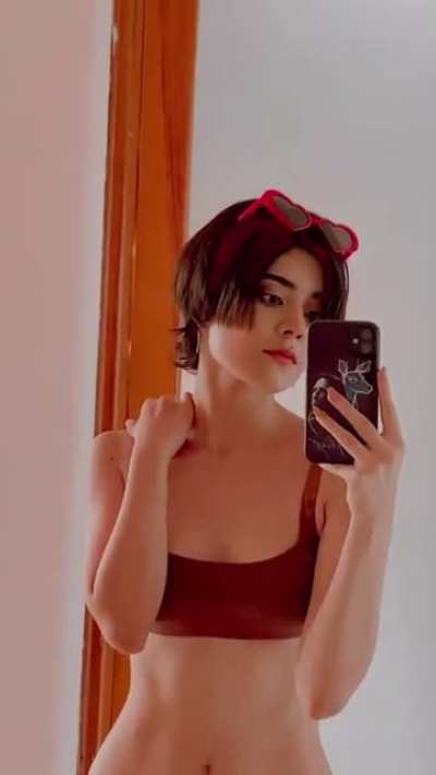 Lynda Parra