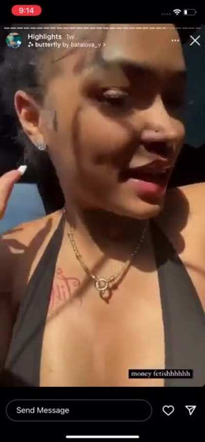 Tits😋