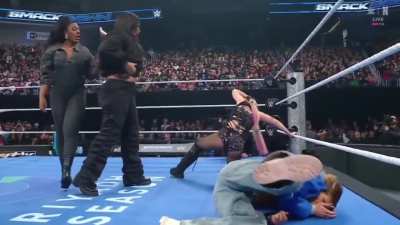 Alexa Bliss goes one on one with Lash Legend next week on Smackdown! Let&rsquo;s take a look at their rivalry so far&hellip;
