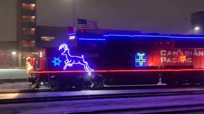 Canadian Pacific holiday train rumbling through Thunder Bay, ON! 12/2/2022 8:42 PM EST