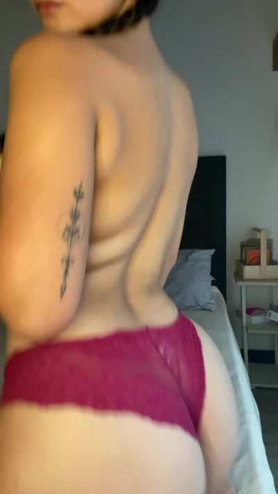 I’d be your 5’1 pocket slut ❤️