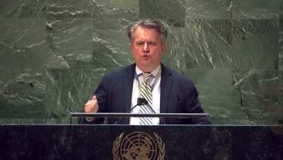 "If he wants to kill himself he doesn't need to use a nuclear arsenal. He has to do what the guy in the bunker did in Berlin in May 1945" Ukrainian Ambassador to the U.N., Sergiy Kyslytsya in front of the General Assembly