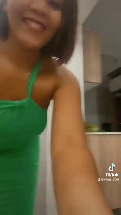 Green Tiktok 1