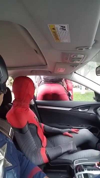 Spider-Man is tired of Deadpool&rsquo;s shit