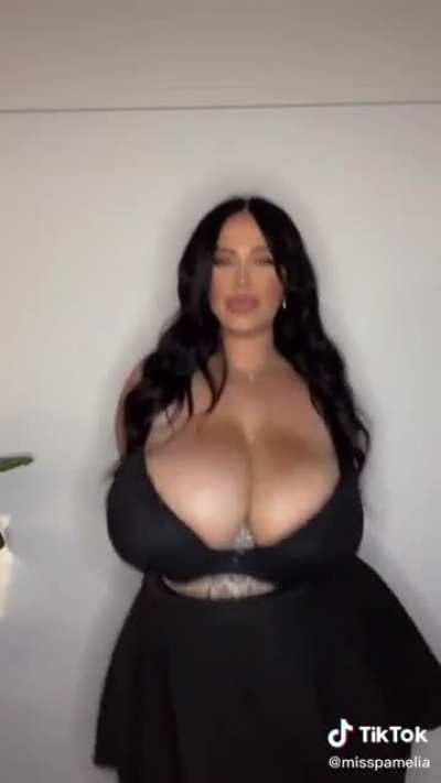 Pamelia J 1