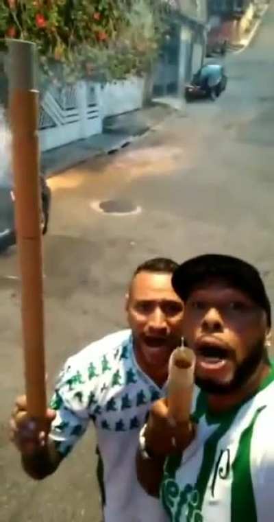 Baixa um pouco o volume aí