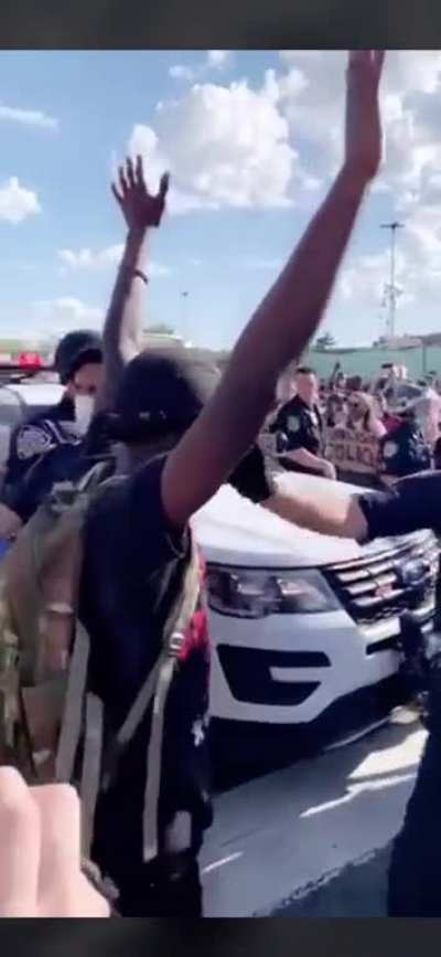 Cop pulls off protester’s mask , pepper sprays him