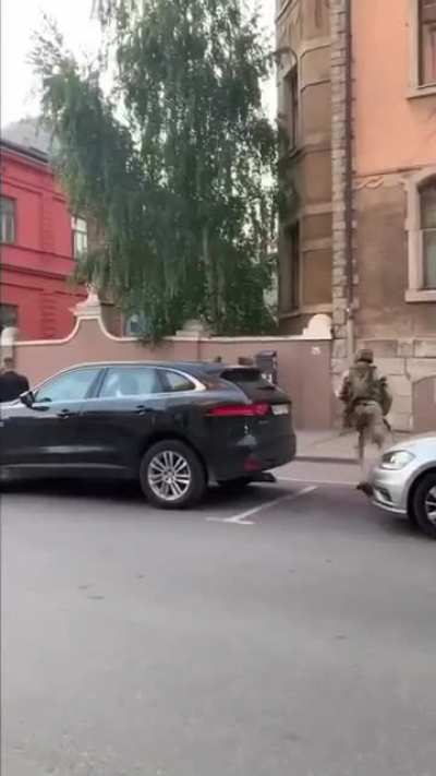 Today Latvian National Guard held military exercises 'in an urban environment' (meaning downtown on a Sunday afternoon). Also forgot to tell anyone about it ahead of time.