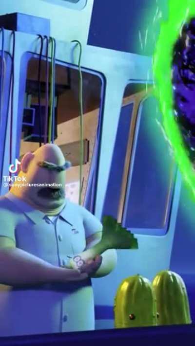 there&rsquo;s a leek in his boat