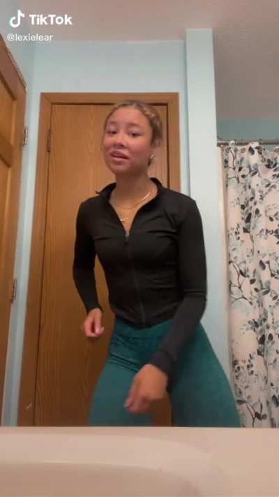 Back when Lexie wasn't shy of showing off that booty