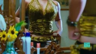 Nayanthara's boobs closeup and staring at her boobs clip.