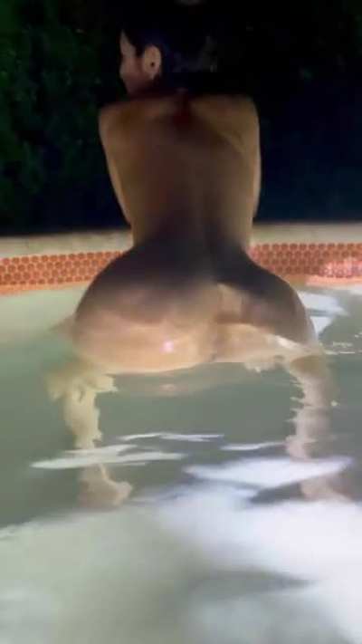 Would you slide up against my little booty?