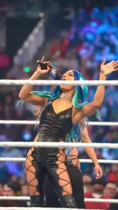 Sasha&lsquo;s hot entrance