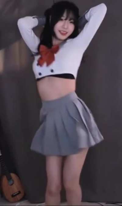 sooflower Dancing 😊