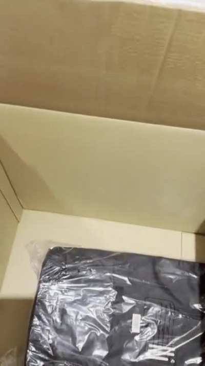 So I bought a wheeled duffel bag for a sailing trip because it can be flattened when empty and can fit somewhere easily&hellip; this is how it was delivered