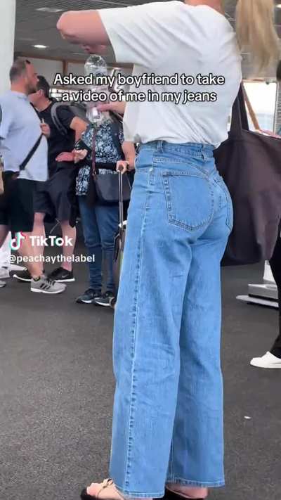 @peachaythelabel