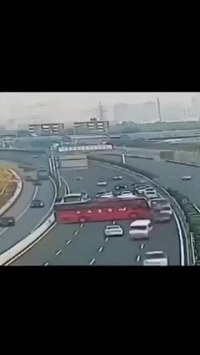 titulo interesante