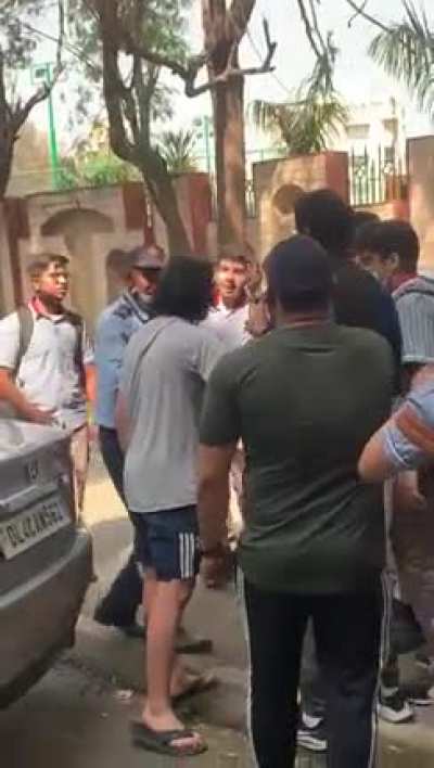 Gang bang (galti uss pitne wale ki thi &hellip;.ik because I was recording )