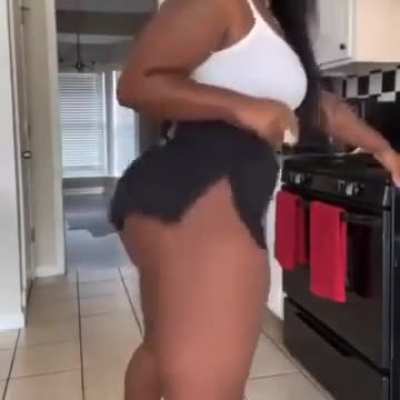 🍫 👏 🤤 