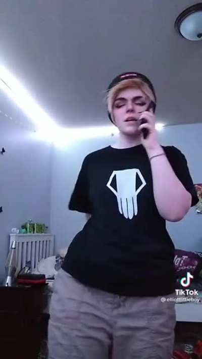 This audio is full of cringe