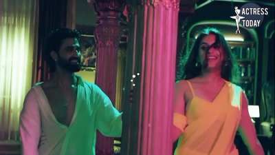 Arushi Handa hot scene 1 from "Talab"... 
